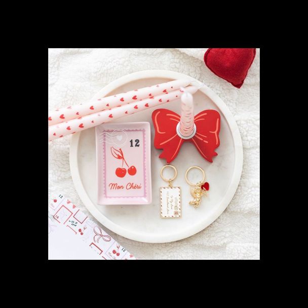 Red Bow Taper Candle Holder