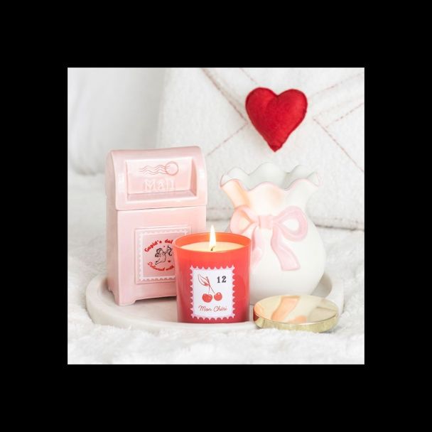 White and Pink Bow Oil Burner