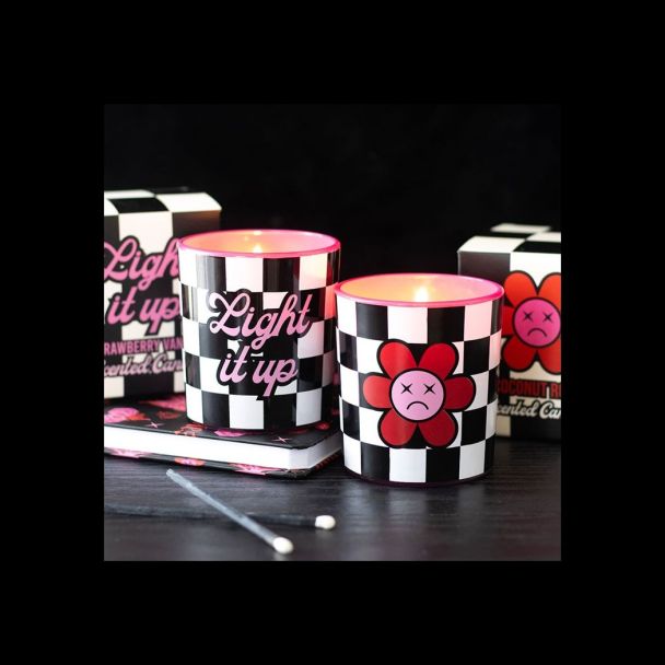 Light It Up Strawberry Vanilla Candle